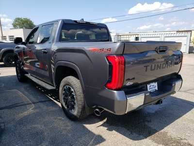 2024 Toyota Tundra Crew Cab, $45950. Photo 9