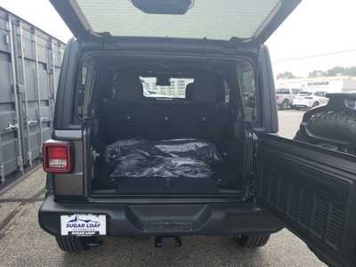 2025 Jeep Wrangler, $47720. Photo 6