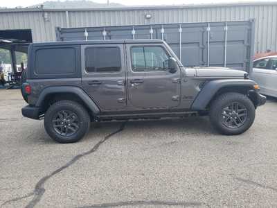 2025 Jeep Wrangler, $47720. Photo 8