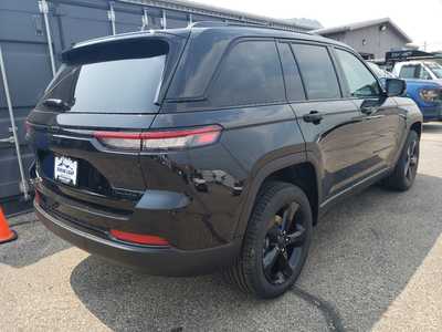2025 Jeep Grand Cherokee, $50817. Photo 7