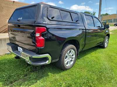 2022 Chevrolet 1500 Crew Cab, $38990. Photo 4