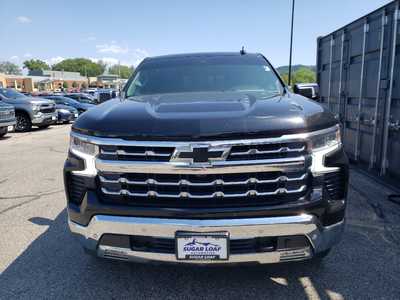 2022 Chevrolet 1500 Crew Cab, $37990. Photo 7