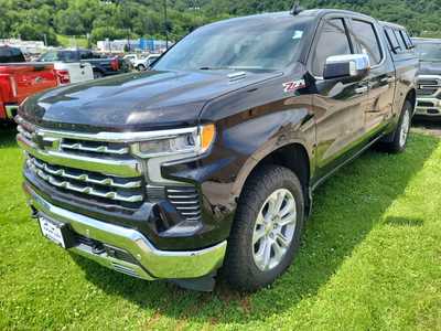 2022 Chevrolet 1500 Crew Cab, $38990. Photo 1
