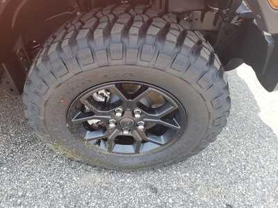 2025 Jeep Gladiator, $47704. Photo 12