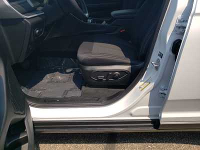 2025 Jeep Grand Cherokee, $39314. Photo 11