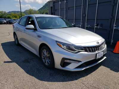 2019 Kia Optima, $11990. Photo 5