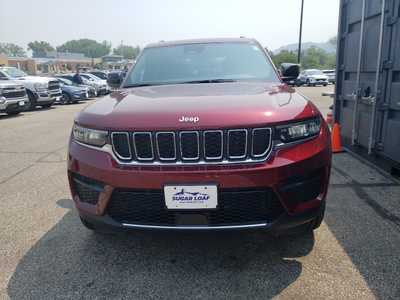 2025 Jeep Grand Cherokee, $40698. Photo 2