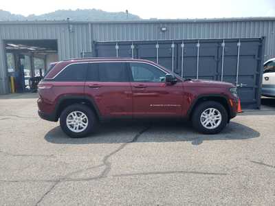 2025 Jeep Grand Cherokee, $40698. Photo 8