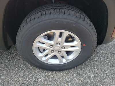 2025 Jeep Grand Cherokee, $40698. Photo 9