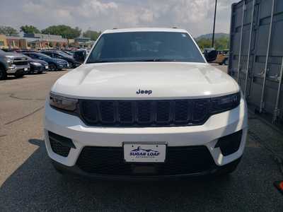 2025 Jeep Grand Cherokee, $42939. Photo 2