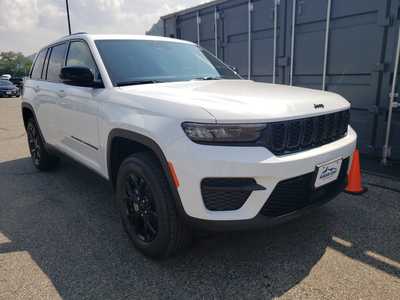 2025 Jeep Grand Cherokee, $42939. Photo 1