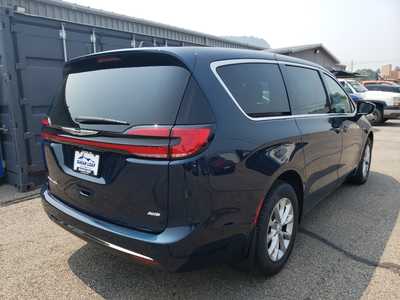 2025 Chrysler Pacifica, $45297. Photo 6