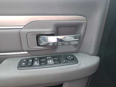 2018 RAM 1500 Crew Cab, $22990. Photo 12
