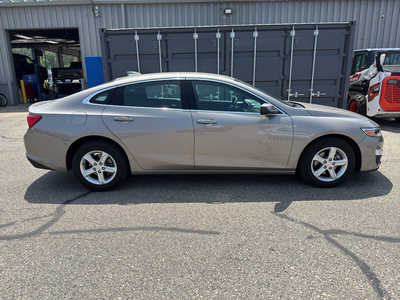 2024 Chevrolet Malibu, $18350. Photo 2