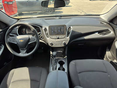 2024 Chevrolet Malibu, $18350. Photo 3