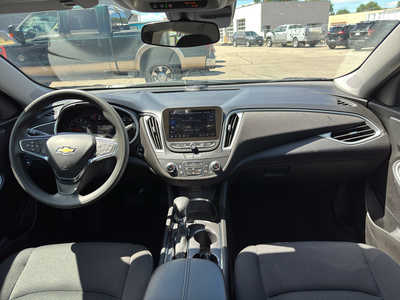 2024 Chevrolet Malibu, $18250. Photo 3