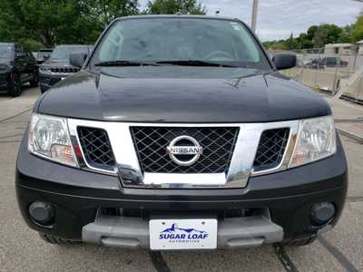 2017 Nissan Frontier, $15490. Photo 2