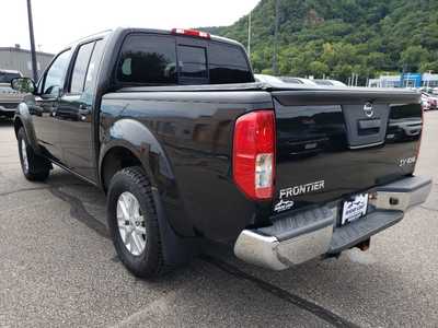 2017 Nissan Frontier, $15490. Photo 4