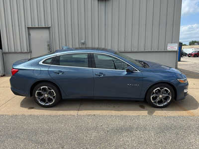 2024 Chevrolet Malibu, $17850. Photo 2