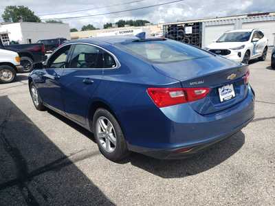 2024 Chevrolet Malibu, $17850. Photo 4