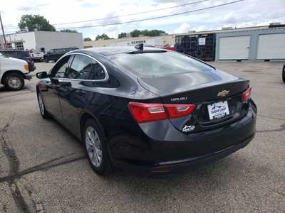 2024 Chevrolet Malibu, $17950. Photo 4
