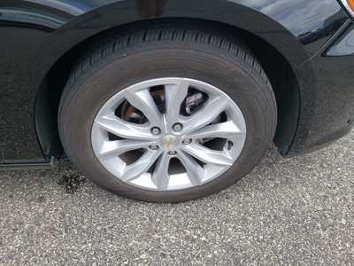 2024 Chevrolet Malibu, $17950. Photo 9
