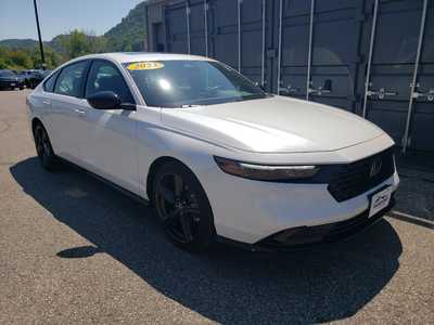 2023 Honda Accord, $29490. Photo 2
