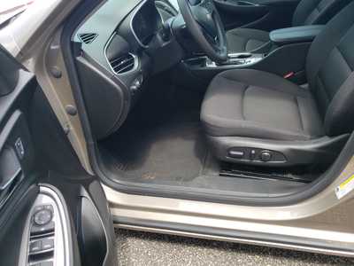2024 Chevrolet Malibu, $18250. Photo 10