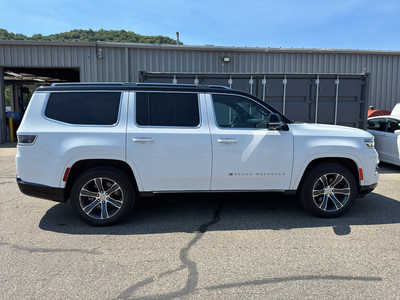 2023 Jeep Grand Wagoneer, $57450. Photo 8