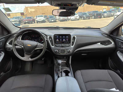 2024 Chevrolet Malibu, $18490. Photo 3