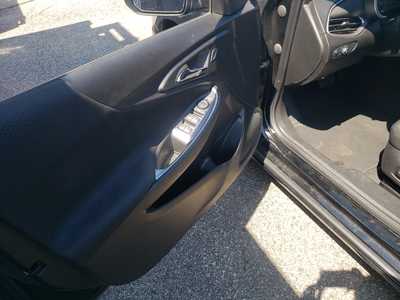 2024 Chevrolet Malibu, $18490. Photo 11