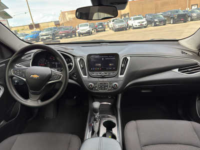 2024 Chevrolet Malibu, $18490. Photo 3