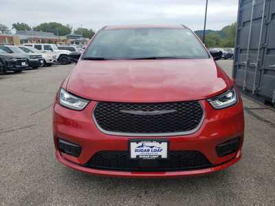 2026 Chrysler Pacifica, $44450. Photo 2