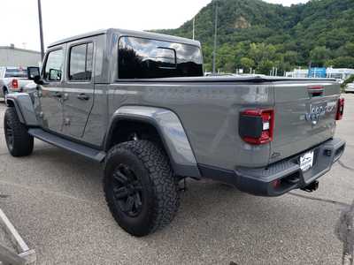 2022 Jeep Gladiator, $29490. Photo 4