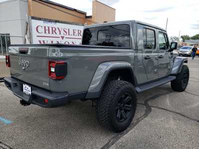 2022 Jeep Gladiator, $29490. Photo 6