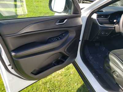 2024 Jeep Grand Cherokee L, $37490. Photo 9