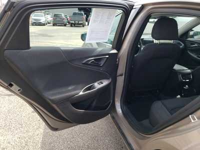 2024 Chevrolet Malibu, $17950. Photo 12