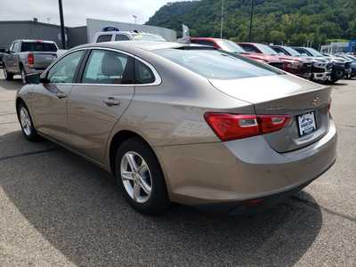 2024 Chevrolet Malibu, $17950. Photo 4