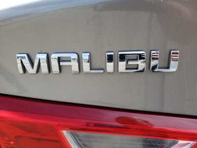 2024 Chevrolet Malibu, $17950. Photo 9
