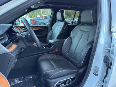 2022 Jeep Grand Cherokee, $39950. Photo 11