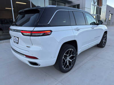 2022 Jeep Grand Cherokee, $39950. Photo 8