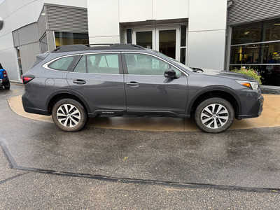 2022 Subaru Outback, $24990. Photo 2