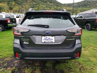 2022 Subaru Outback, $23990. Photo 5