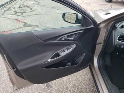 2024 Chevrolet Malibu, $18250. Photo 10