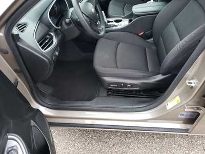2024 Chevrolet Malibu, $18250. Photo 11