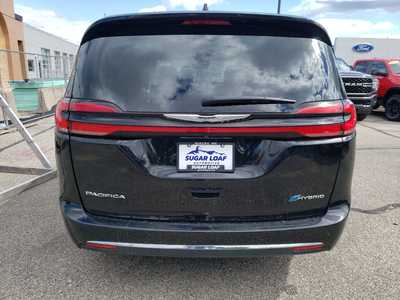 2024 Chrysler Pacifica, $24850. Photo 6