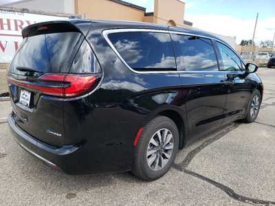 2024 Chrysler Pacifica, $24850. Photo 7