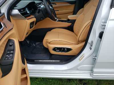 2025 Jeep Grand Cherokee, $63055. Photo 11