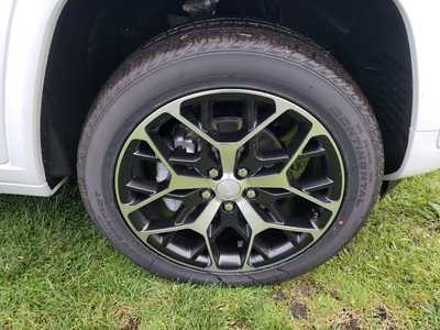 2025 Jeep Grand Cherokee, $63055. Photo 7