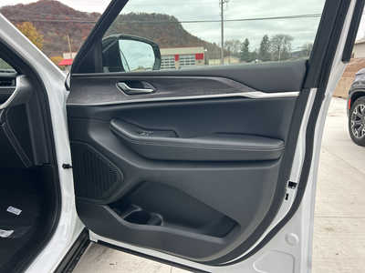 2025 Jeep Grand Cherokee L, $45910. Photo 11